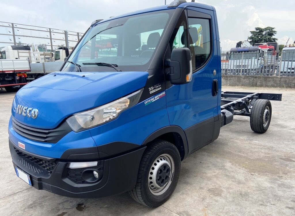 Autoc IVECO DAILY 35S16 FS 926 VV A Telaio 1