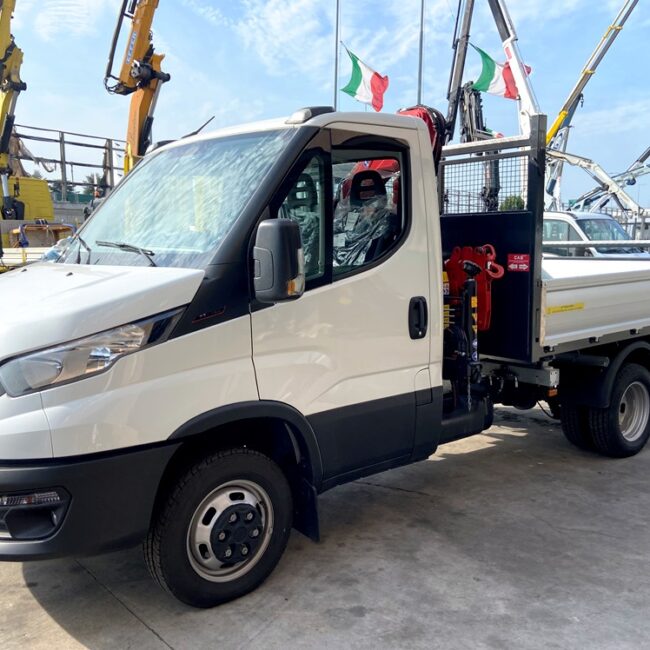 Autoc IVECO DAILY 35C16 – 569371 – FERRARI F531 A3 (2)