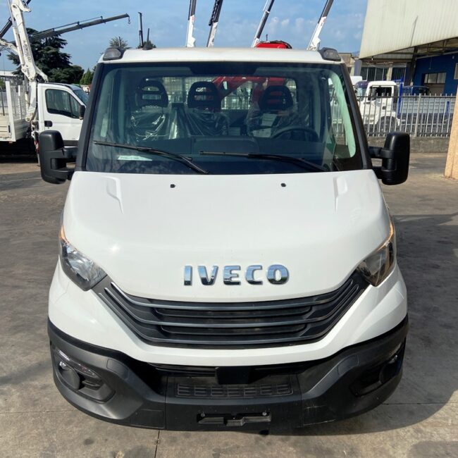 Autoc IVECO DAILY 35C16 – 569371 – FERRARI F531 A3 (3)